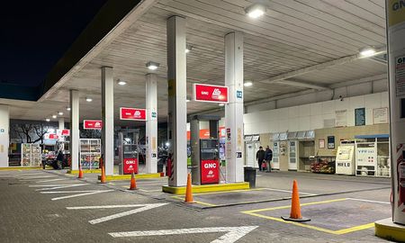 Algunas estaciones de servicio de Santa Fe no despachan de GNC por 24 horas. Algunas estaciones de servicio de Santa Fe no despachan de GNC por 24 horas.