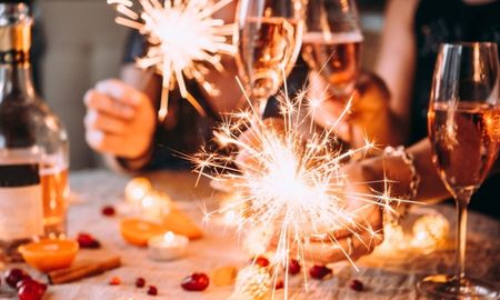 Este 31 de diciembre muchos esperan despedir el año en familia, pero con protocolos y recomendaciones. Este 31 de diciembre muchos esperan despedir el año en familia, pero con protocolos y recomendaciones.