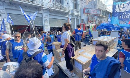 Paritarias en Santa Fe: las mociones de Amsafé iban camino a un paro de actividades. Paritarias en Santa Fe: las mociones de Amsafé iban camino a un paro de actividades.