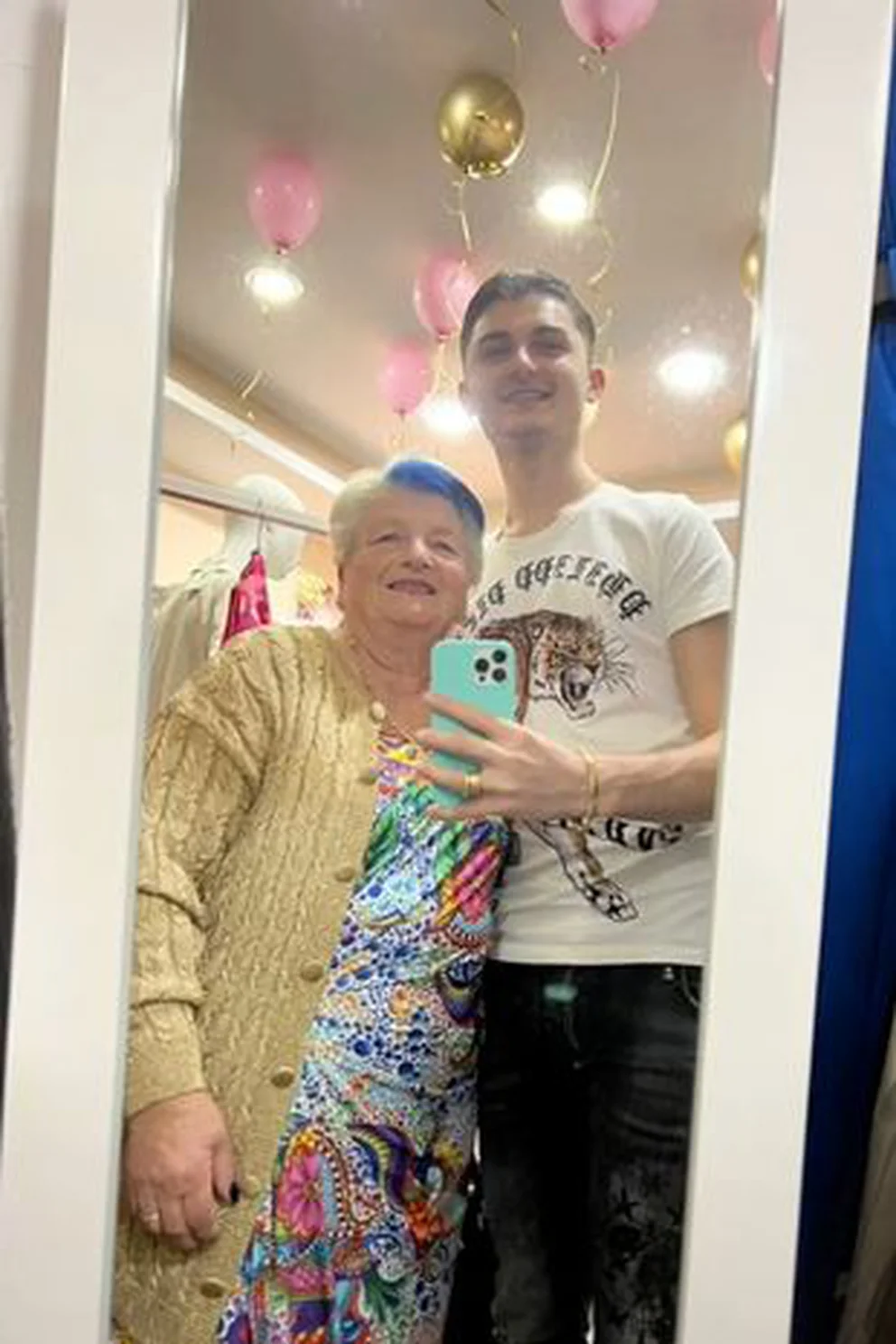 En Tiktok esta pareja se ha vuelto una sensación y su relación es seguida por más de 190 mil personas. 