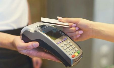 Para poder acceder al programa, las compras se deberán hacer con tarjeta de débito. Para poder acceder al programa, las compras se deberán hacer con tarjeta de débito.