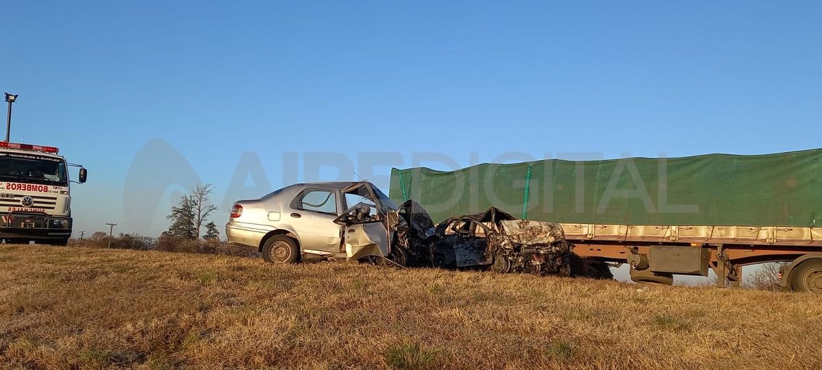 Murieron cinco personas tras un choque entre dos autos en la Ruta Nacional 34