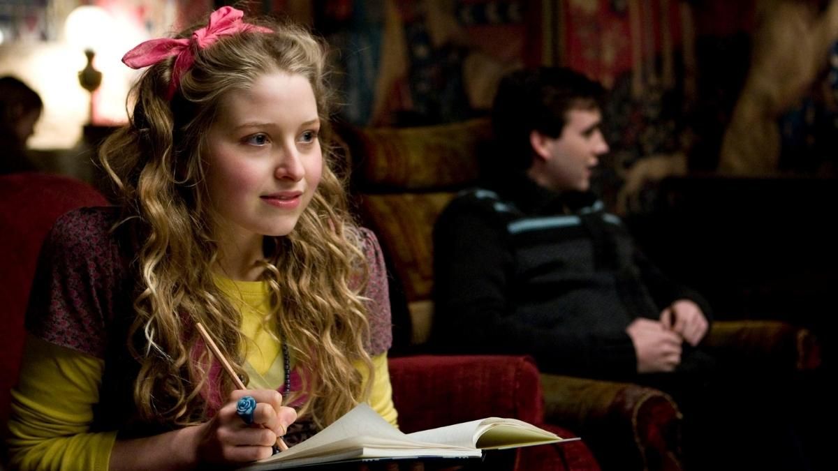 Jessie Cave interpretó a Lavender Brown en la saga de Harry Potter. Jessie Cave interpretó a Lavender Brown en la saga de Harry Potter.