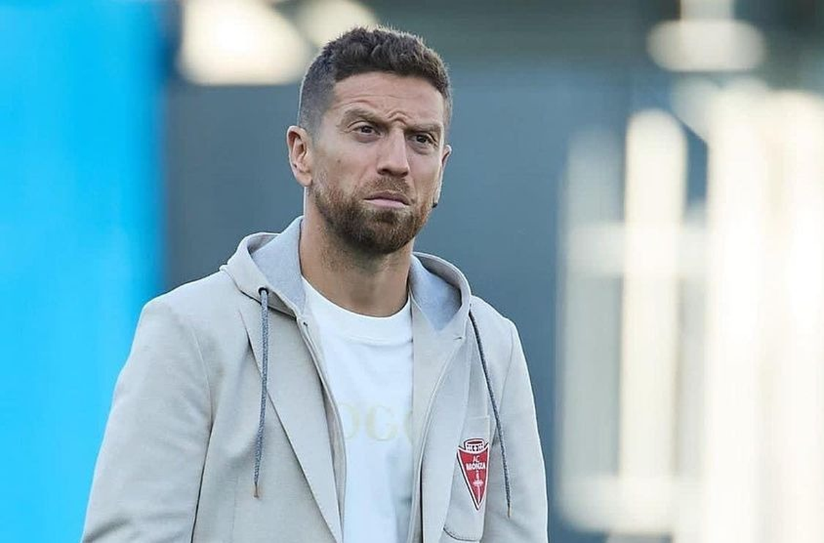 Papu Gómez analiza el retiro si se mantiene la decisión de suspenderlo por dos años.