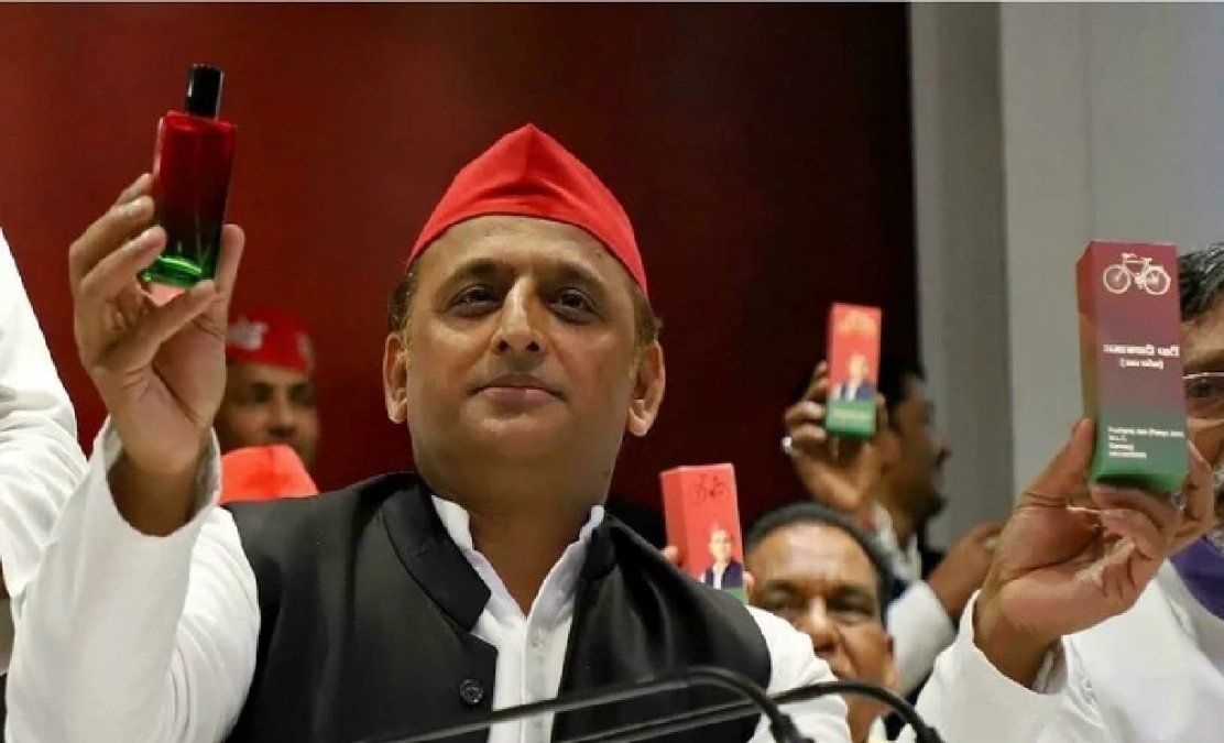 Un partido político lanzó su perfume con fragancia de fraternidad