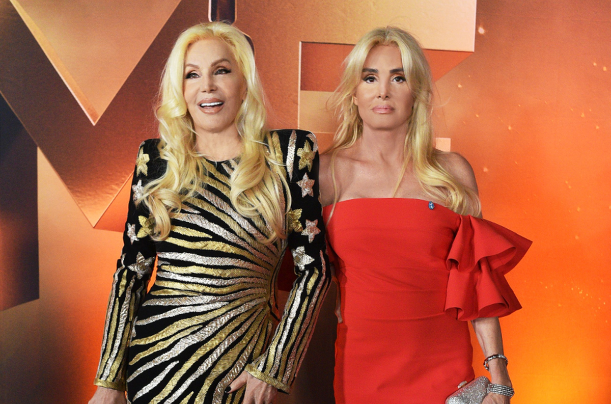 Susana Giménez llegó y compartió un divertido momento en la alfombra roja.