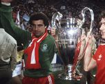 El Nottingham Forest se consagró bicampeón de la Liga de Campeones cuando dos años antes de su primera copa estaba en segunda división de Inglaterra. El Nottingham Forest se consagró bicampeón de la Liga de Campeones cuando dos años antes de su primera copa estaba en segunda división de Inglaterra.