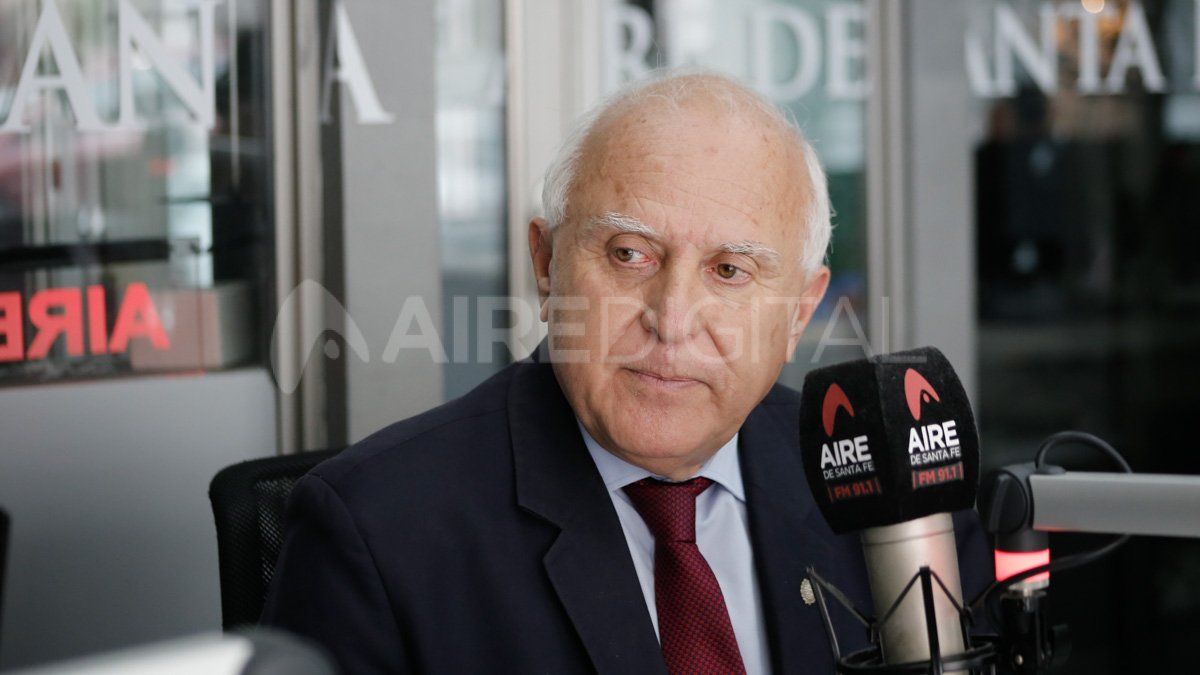 Federico Angelini criticó a Miguel Lifschitz por haber hablado de candidaturas para 2021.