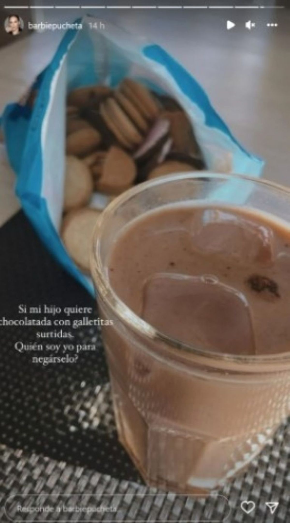 Chocolatada con galletitas surtidas: el antojo dulce de Barbie Vélez en su tercer mes de embarazo.