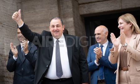Juan Pablo Poletti juró como intendente de Santa Fe. Juan Pablo Poletti juró como intendente de Santa Fe.