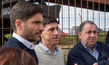 Maximiano Pullaro, Paco Garibaldi y Juan Pablo Poletti, candidatos a gobernador, senador por La Capital e intendente de Santa Fe. Maximiano Pullaro, Paco Garibaldi y Juan Pablo Poletti, candidatos a gobernador, senador por La Capital e intendente de Santa Fe.