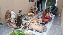 altText(Venado Tuerto: tras cuatro allanamientos, recuperaron piezas arqueológicas y arte virreinal)}