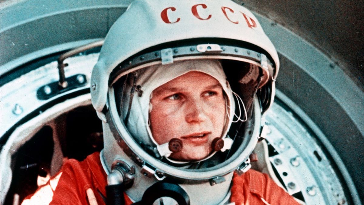El 16 de junio de 1963 despegó la nave rusa Vostok 6 tripulada por Valentina Tereshkova, de 26 años. El 16 de junio de 1963 despegó la nave rusa Vostok 6 tripulada por Valentina Tereshkova, de 26 años.