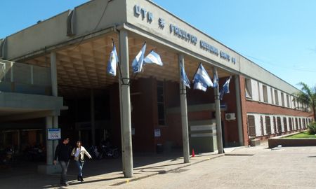 El decano de la UTN, Eduardo Donnet, expresó que se necesitarán partidas extraordinarias para sueldos docentes y no docentes, y aún no están aseguradas. El decano de la UTN, Eduardo Donnet, expresó que se necesitarán partidas extraordinarias para sueldos docentes y no docentes, y aún no están aseguradas.