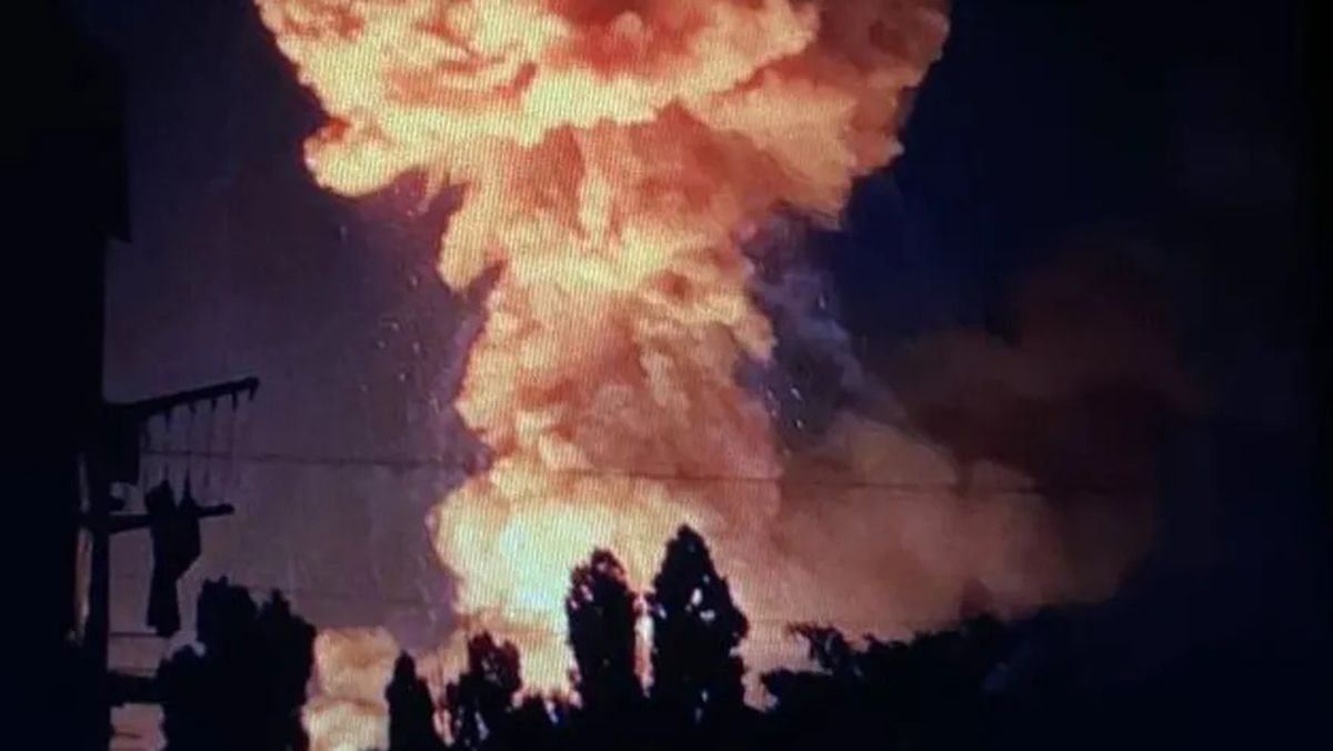 La explosión del depósito de armas del ejército ruso en Nova Kakhovka