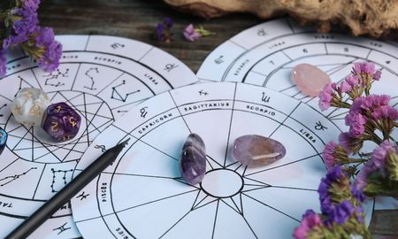 El signo Ascendente en astrología es tan importante como el signo solar y lunar.