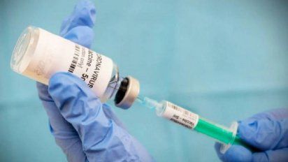 China inicia ensayos en humanos con dos vacunas para el coronavirus