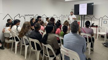 La capacitación a comedores de Santa Fe se realizó en 1.° de mayo al 2100, donde se ubica la fundación Cauces.