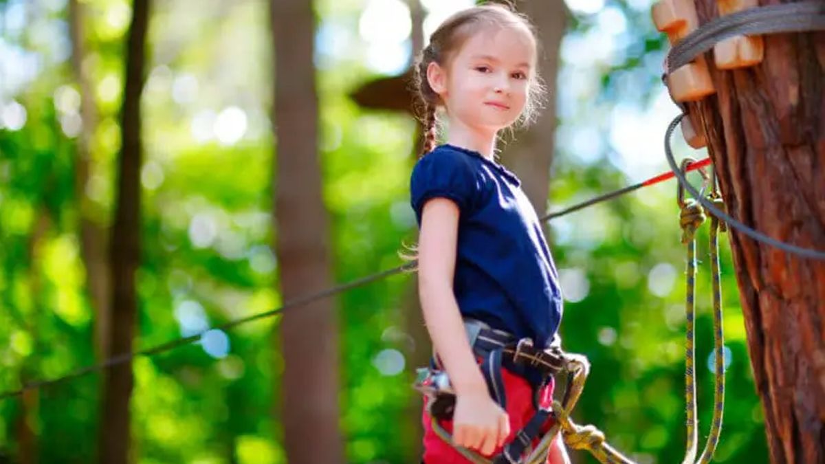 A través de la educación, podemos lograr que las niñas lleguen a ser mujeres independientes, empoderadas y poderosas.