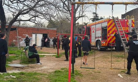 santa fe: murio un nene en el incendio de una vivienda en barrio schneider