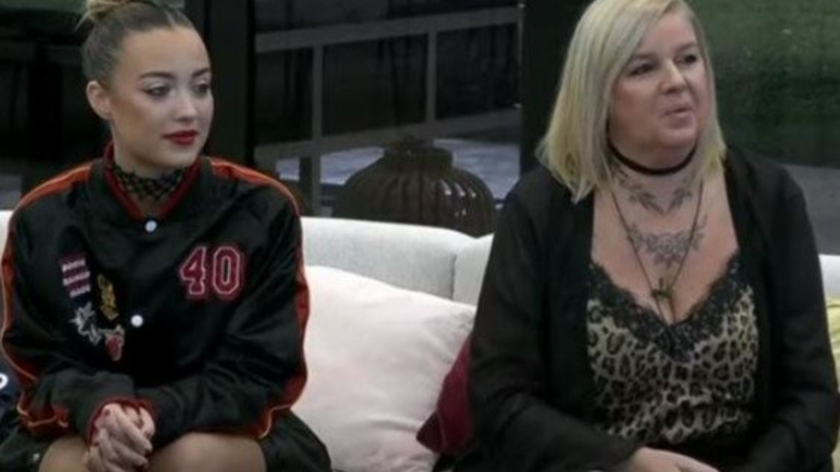 Florencia Regidor y Virginia Demo se conocieron en la casa de Gran Hermano. Florencia Regidor y Virginia Demo se conocieron en la casa de Gran Hermano.