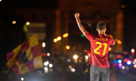 Paulo Dybala encajó a la perfección en la Roma y los medios italianos cuentan que José Mourinho lo bautizó como Paolino. Paulo Dybala encajó a la perfección en la Roma y los medios italianos cuentan que José Mourinho lo bautizó como Paolino.