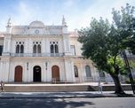 Docentes y no docentes reclaman por el retraso salarial en medio de la crisis universitaria actual. Docentes y no docentes reclaman por el retraso salarial en medio de la crisis universitaria actual.