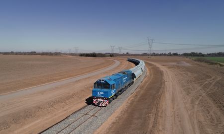 Con la renovación de trenes y vías, más la inversión de 388 millones de dólares, se prevé la construcciónde importantes obras como el plan circunvalar. Con la renovación de trenes y vías, más la inversión de 388 millones de dólares, se prevé la construcciónde importantes obras como el plan circunvalar.