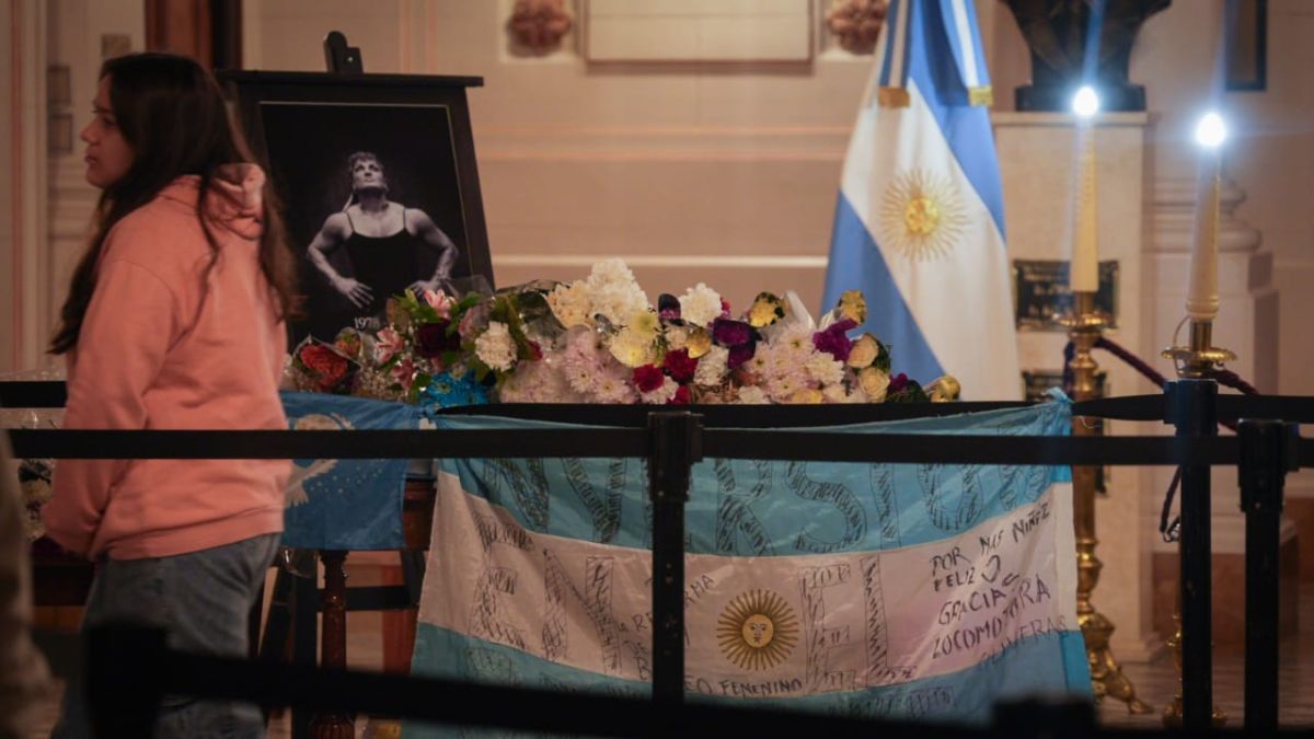 Locomotora Oliveras recibió el último adiós por parte de sus familiares