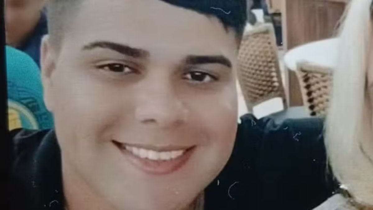 Alex Sandro da Silva Rocha fue asesinado por su novia de 62 años. Alex Sandro da Silva Rocha fue asesinado por su novia de 62 años.