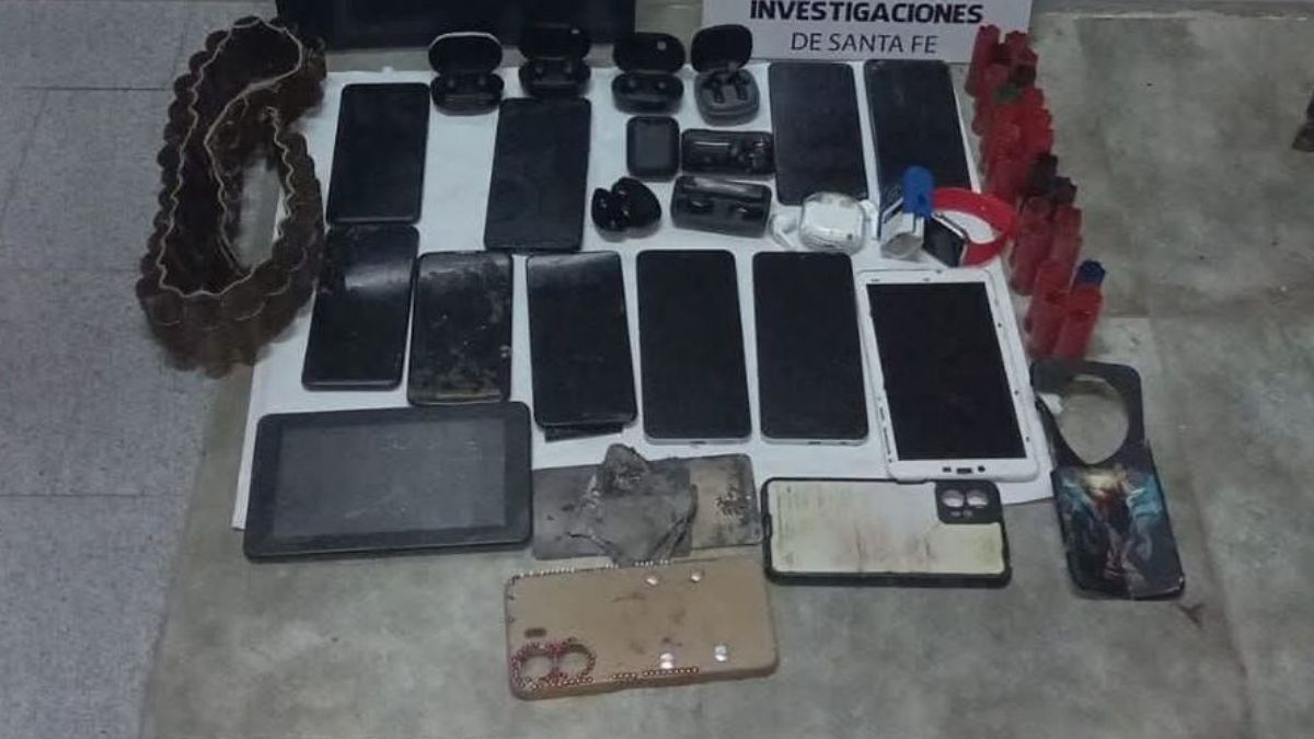 Los elementos secuestrados durante el allanamiento en San Cristóbal. Los elementos secuestrados durante el allanamiento en San Cristóbal.