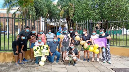 Mateo Mauri, el adolescente de 15 años que venció al cáncer y volvió a casa desde el Hospital Alassia tras un año de lucha