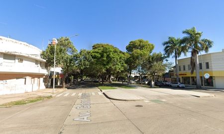 Le robaron la riñonera a la empleada de un negocio en Santa Fe Le robaron la riñonera a la empleada de un negocio en Santa Fe