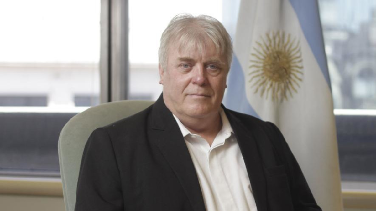 Tras un año sin que haya noticias de dónde se encuentra Loan, la Fundación La Alameda, presidida por el abogado Gustavo Vera, presentó una ampliación de denuncia ante el Consejo de la Magistratura solicitando la remoción de la jueza federal Cristina Pozzer Penzo.   