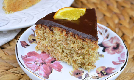 Bizcochuelo de naranja y chocolate: la receta sencilla y rica para sorprender a la familia Bizcochuelo de naranja y chocolate: la receta sencilla y rica para sorprender a la familia