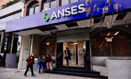 ¿Cuándo se cobran las PNC en julio de 2025?