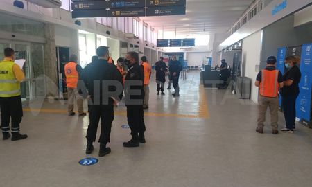 Este miércoles se realizó un simulacro de accidente aéreo en el Aeropuerto de Sauce Viejo. Este miércoles se realizó un simulacro de accidente aéreo en el Aeropuerto de Sauce Viejo.