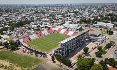Los cortes y desvíos de tránsito en inmediaciones al estadio 15 de abril, donde desde las 17 se disputará un nuevo clásico santafesino. Los cortes y desvíos de tránsito en inmediaciones al estadio 15 de abril, donde desde las 17 se disputará un nuevo clásico santafesino.