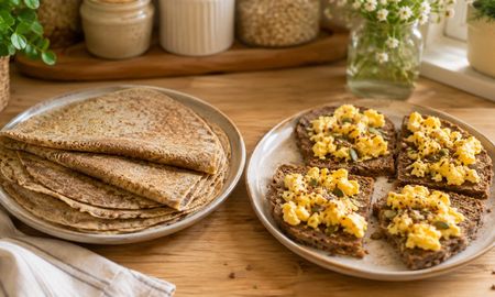 Dos ideas fáciles sin harina para resolver almuerzos, cenas, desayunos o meriendas. Dos ideas fáciles sin harina para resolver almuerzos, cenas, desayunos o meriendas.