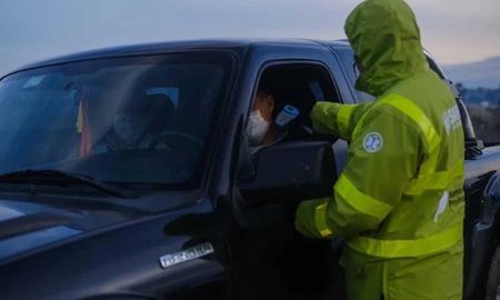 mar del plata: lo detienen por llevar ilegalmente a gente a cambio de $10.000 mar del plata: lo detienen por llevar ilegalmente a gente a cambio de $10.000