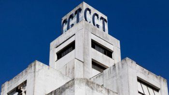 La Confederación General del Trabajo (CGT) denunció un escenario de persecución y amenazas contra el movimiento obrero, tras un ataque con una bomba molotov a un sindicato en Rosario