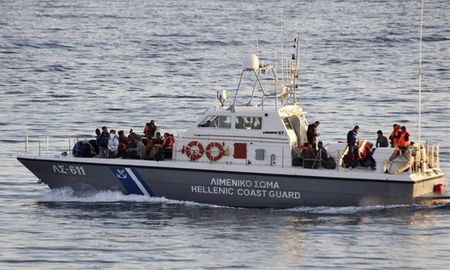 crisis migratoria en europa: un naufragio cerca de grecia deja decenas de desaparecidos