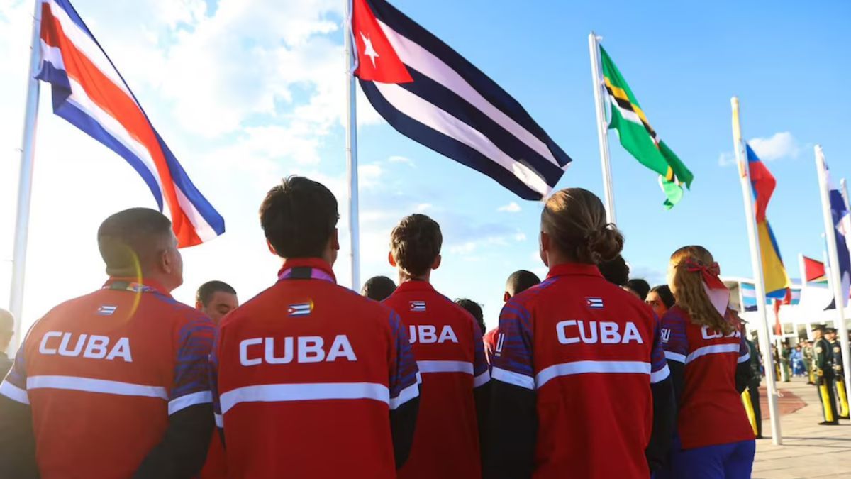 Se fugaron cuatro remeros cubanos que ganaron una medalla de bronce en Paraguay.
