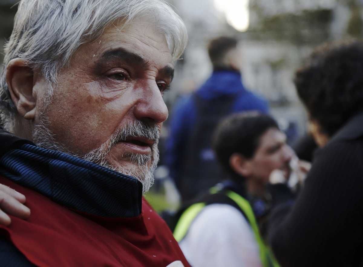 Postales de la marcha en la Plaza Congreso. Hubo incidentes y la Policía arrojó gases lacrimógenos contra los manifestantes.