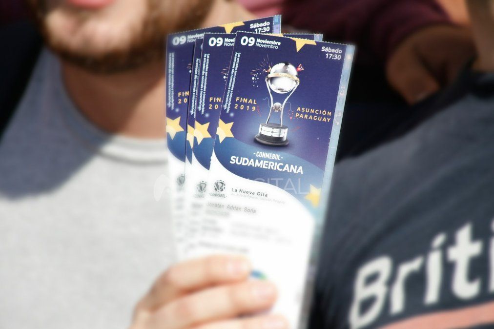 Con la ilusión de ganar la Copa Sudamericana, los hinchas de Colón se preparan para viajar a Paraguay