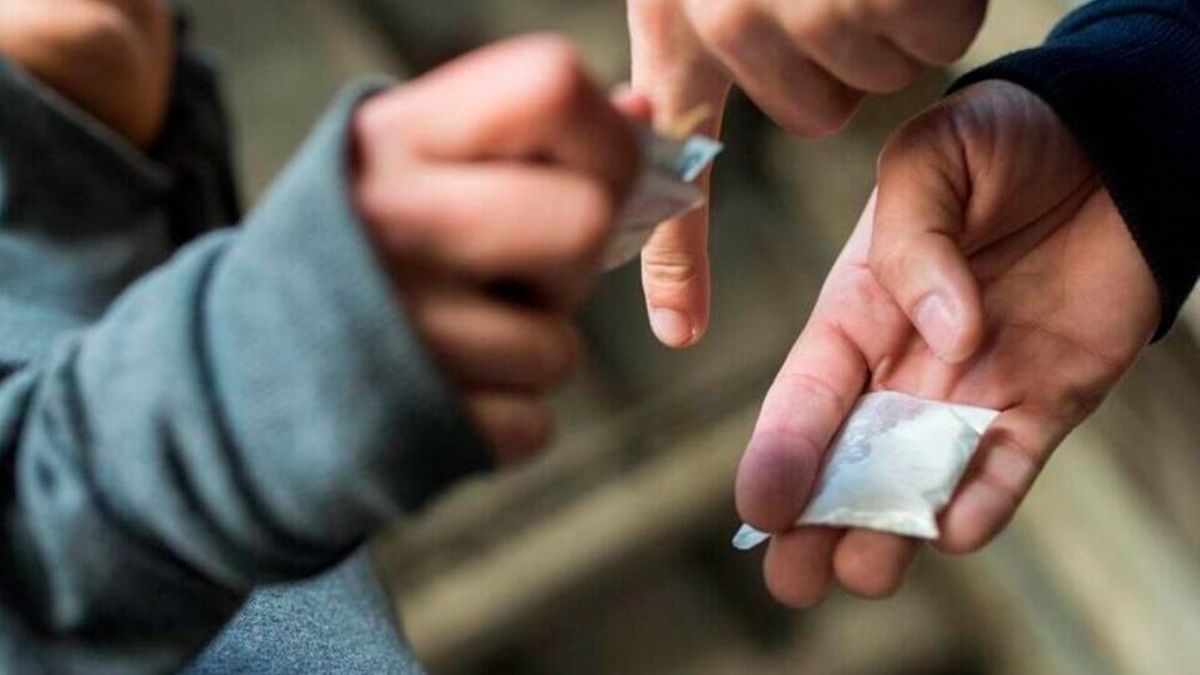 Dos jóvenes fueron atendidos en la provincia de Santa Fe por consumo de cocaína adulterada.