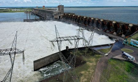 Por las lluvias en Brasil se incrementó el caudal de afluentes a Yacyretá. Por las lluvias en Brasil se incrementó el caudal de afluentes a Yacyretá.