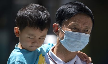 Las autoridades chinas atribuyen el aumento de enfermedades respiratorias, al levantamiento de las restricciones anticovid y a la circulación de agentes patógenos conocidos. Las autoridades chinas atribuyen el aumento de enfermedades respiratorias, al levantamiento de las restricciones anticovid y a la circulación de agentes patógenos conocidos.