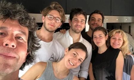 Estas son las profesiones de los hijos de Ariel Rodríguez Palacios. Estas son las profesiones de los hijos de Ariel Rodríguez Palacios.