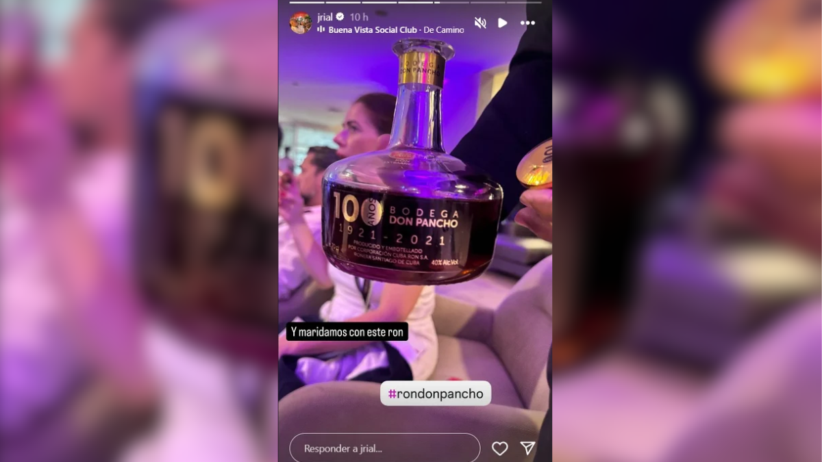 Las fotos de Jorge Rial y su novia de viaje. Las fotos de Jorge Rial y su novia de viaje.